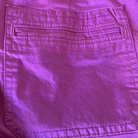 NWOT Lee Jeans shorts. - Picture 5 of 6